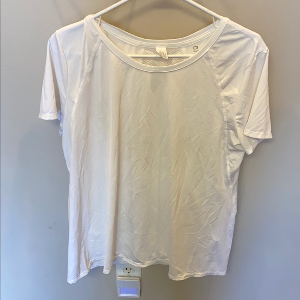 Women’s Gap moisture wicking shirt.